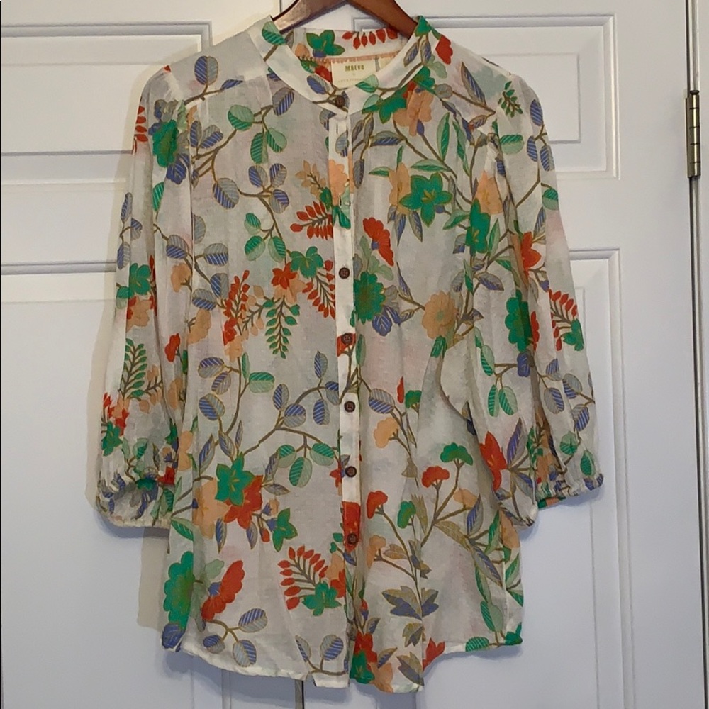 Anthropologie Women’s floral blouse
